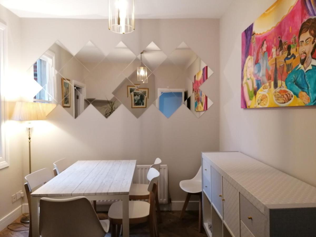 Queens Quarter Holiday Homes (Adults Only) بلفاست المظهر الخارجي الصورة