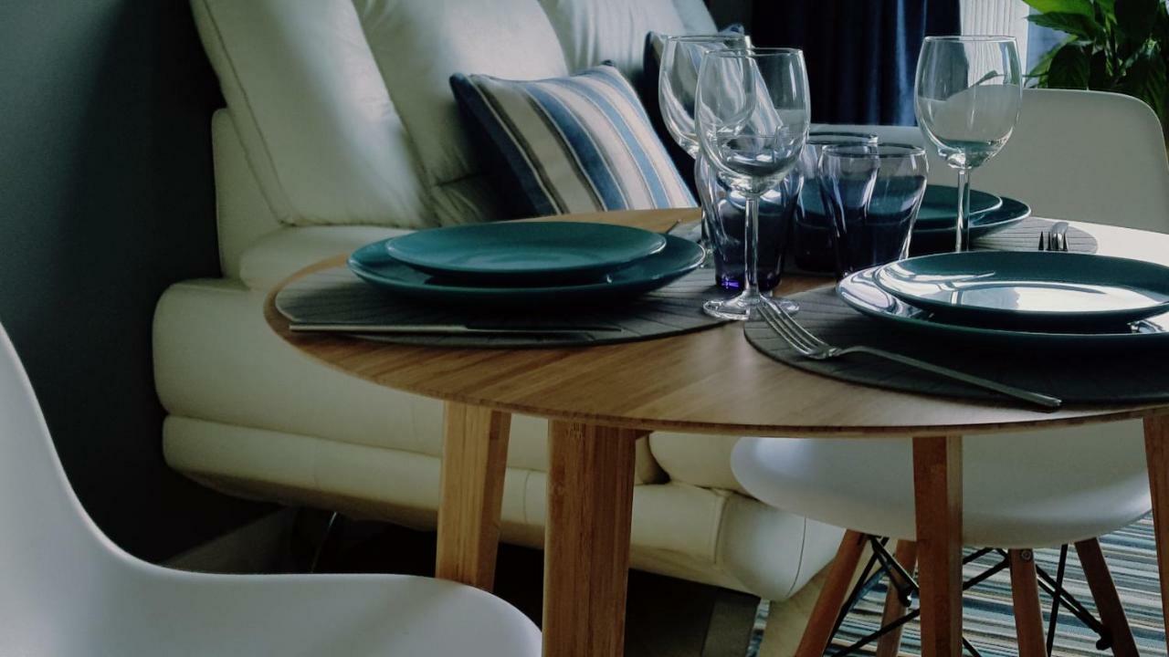 Queens Quarter Holiday Homes (Adults Only) بلفاست المظهر الخارجي الصورة
