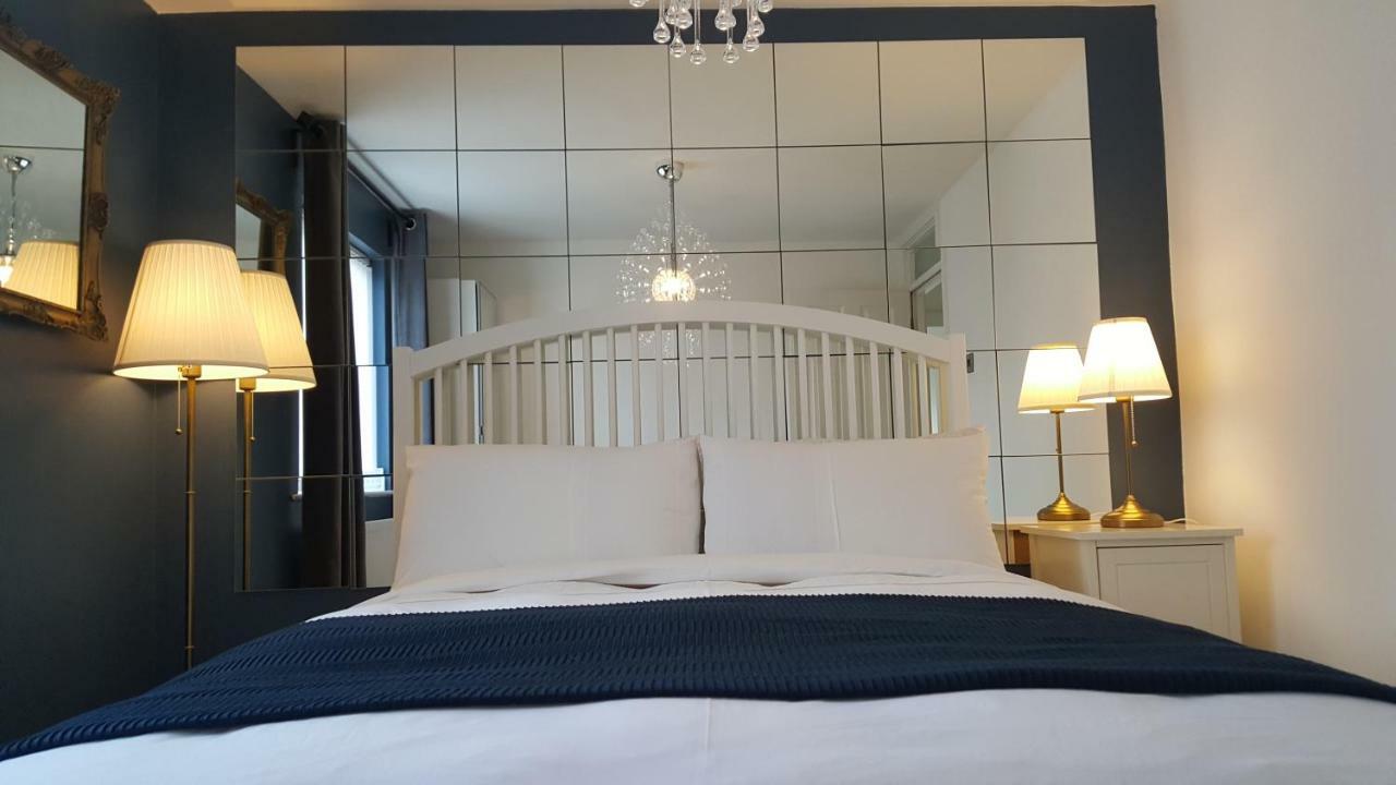 Queens Quarter Holiday Homes (Adults Only) بلفاست المظهر الخارجي الصورة