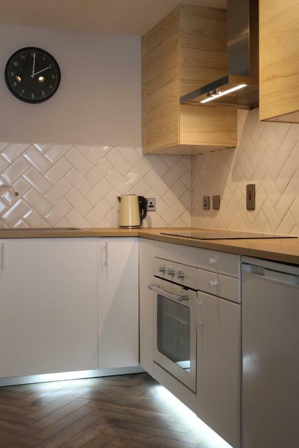 Queens Quarter Holiday Homes (Adults Only) بلفاست المظهر الخارجي الصورة