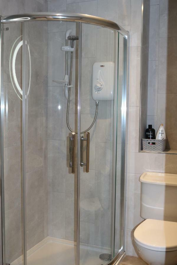 Queens Quarter Holiday Homes (Adults Only) بلفاست المظهر الخارجي الصورة